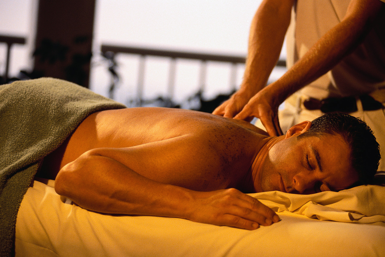 Mieux appréhender son corps grâce au massage sensitif