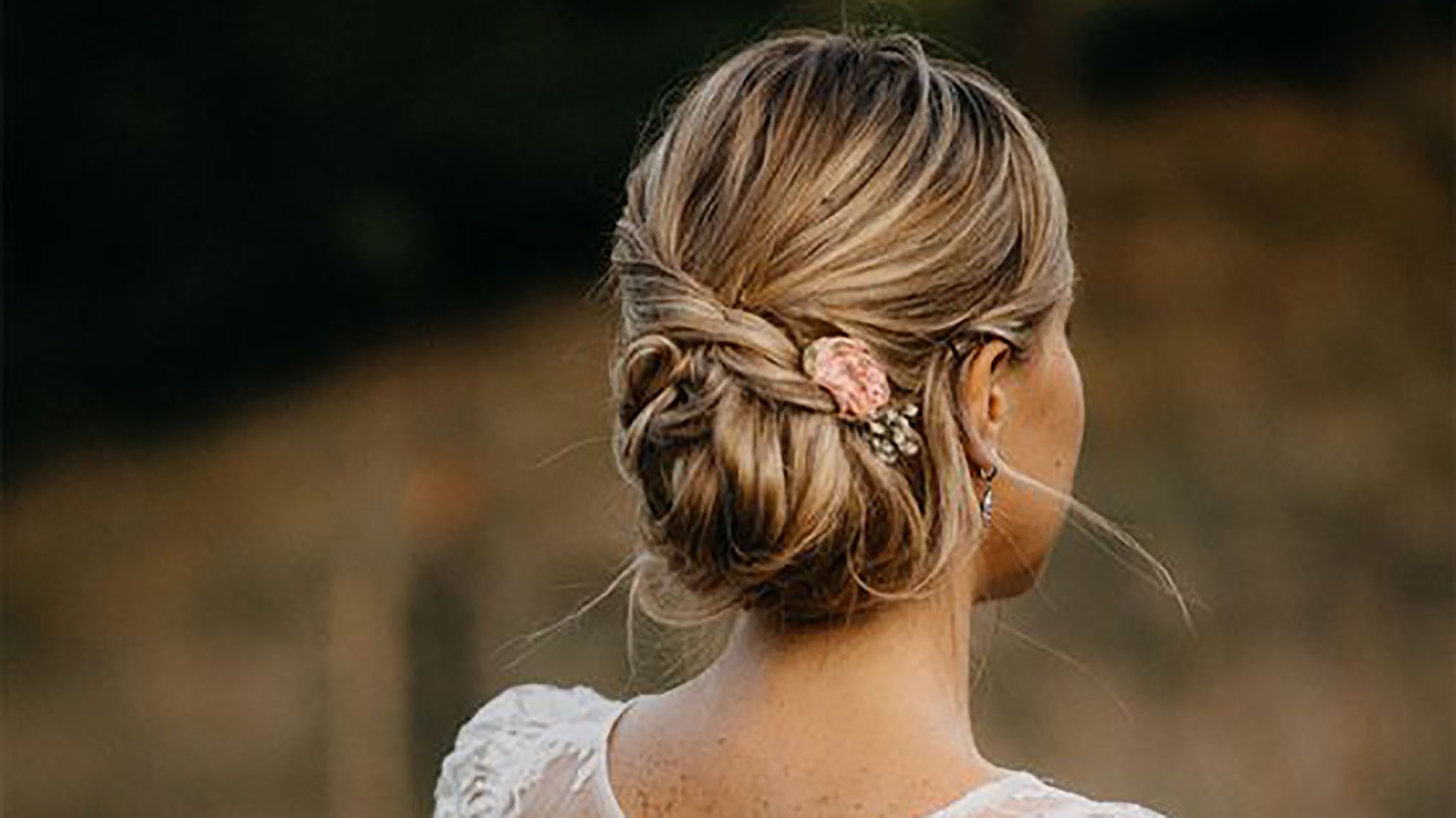 Jolie coiffure de mariage pour le plus beau jour de sa vie